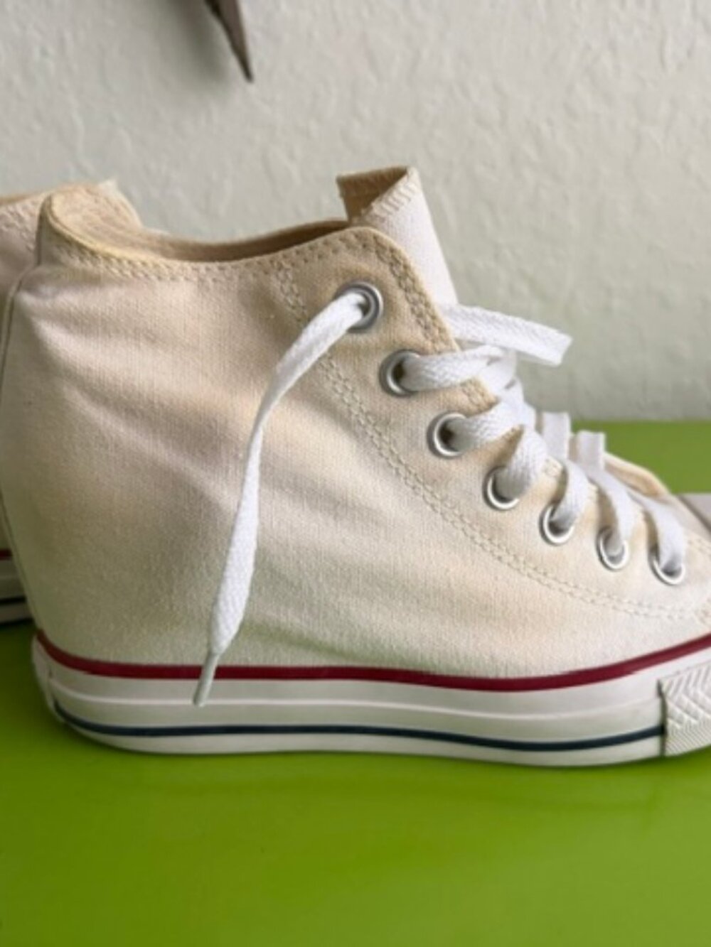 Converse Chuck Taylor All Star Wedge Platform Size 8
